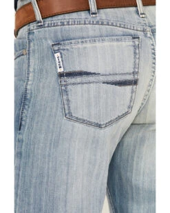 Cinch Men's Light Stonewash White Label Peformance Stretch Relaxed Straight Jeans -Ariat Shop 2000362805 402 P4